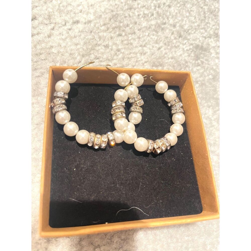 1 pair of large faux pearl & gold diamante style hoop drop earrings
